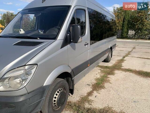 Серый Мерседес Sprinter, объемом двигателя 2.14 л и пробегом 384 тыс. км за 29500 $, фото 3 на Automoto.ua