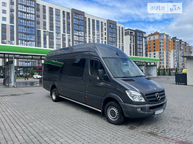 Серый Мерседес Sprinter, объемом двигателя 3 л и пробегом 472 тыс. км за 34000 $, фото 3 на Automoto.ua