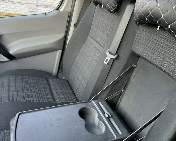 Серый Мерседес Sprinter, объемом двигателя 2.9 л и пробегом 535 тыс. км за 29700 $, фото 26 на Automoto.ua