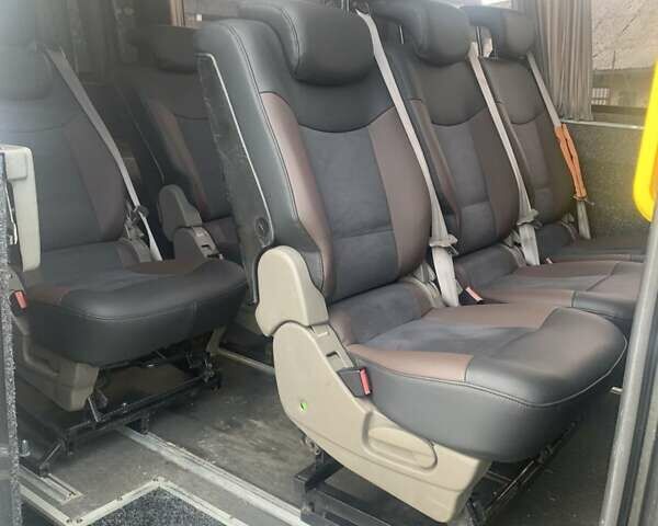 Серый Мерседес Sprinter, объемом двигателя 2.99 л и пробегом 650 тыс. км за 21500 $, фото 1 на Automoto.ua