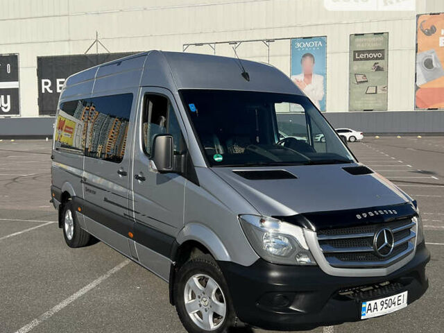 Серый Мерседес Sprinter, объемом двигателя 3 л и пробегом 470 тыс. км за 23999 $, фото 1 на Automoto.ua