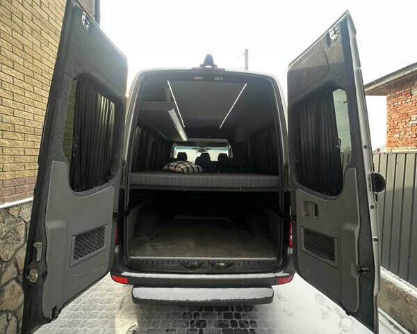 Серый Мерседес Sprinter, объемом двигателя 2.99 л и пробегом 520 тыс. км за 22000 $, фото 13 на Automoto.ua