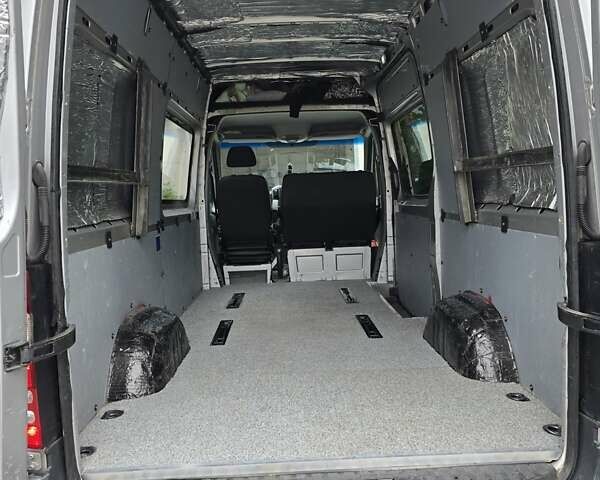 Серый Мерседес Sprinter, объемом двигателя 2.1 л и пробегом 328 тыс. км за 18900 $, фото 13 на Automoto.ua