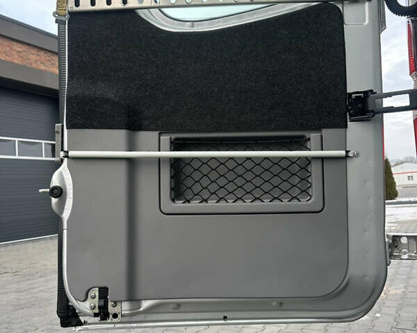 Серый Мерседес Sprinter, объемом двигателя 2.14 л и пробегом 215 тыс. км за 34000 $, фото 19 на Automoto.ua