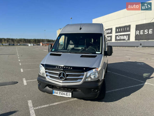 Серый Мерседес Sprinter, объемом двигателя 2.99 л и пробегом 520 тыс. км за 25000 $, фото 1 на Automoto.ua