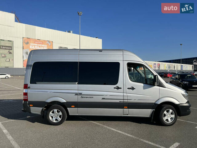 Серый Мерседес Sprinter, объемом двигателя 2.99 л и пробегом 520 тыс. км за 25000 $, фото 8 на Automoto.ua