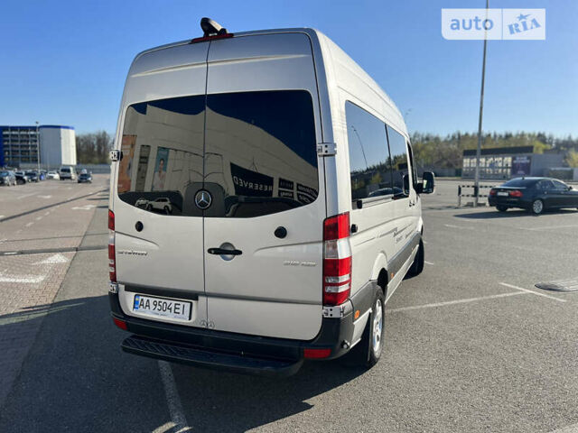 Серый Мерседес Sprinter, объемом двигателя 3 л и пробегом 470 тыс. км за 23999 $, фото 9 на Automoto.ua