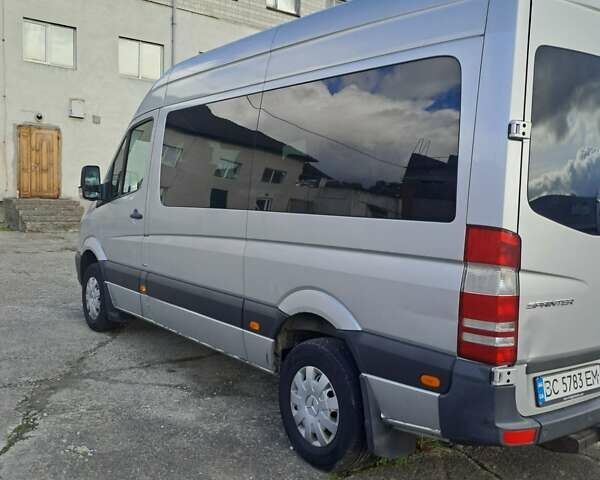 Серый Мерседес Sprinter, объемом двигателя 2.14 л и пробегом 800 тыс. км за 16699 $, фото 9 на Automoto.ua