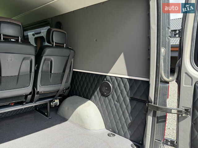 Серый Мерседес Sprinter, объемом двигателя 2.99 л и пробегом 280 тыс. км за 40000 $, фото 25 на Automoto.ua