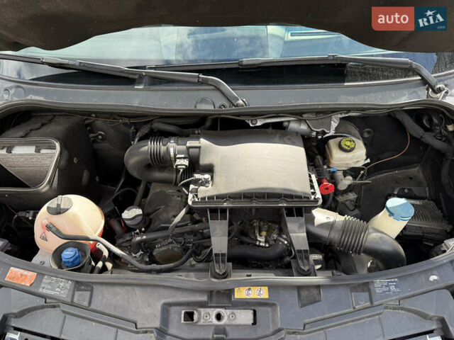 Серый Мерседес Sprinter, объемом двигателя 2.99 л и пробегом 280 тыс. км за 40000 $, фото 27 на Automoto.ua