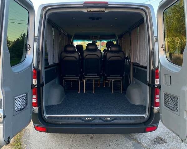Сірий Мерседес Sprinter, об'ємом двигуна 3.22 л та пробігом 370 тис. км за 18500 $, фото 26 на Automoto.ua