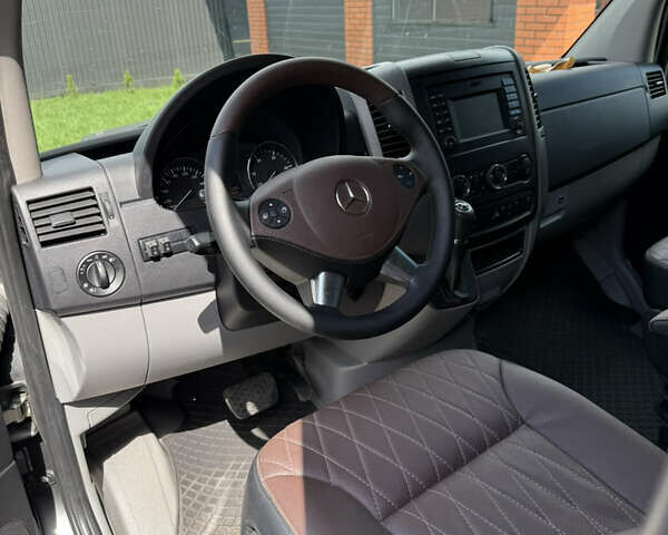 Серый Мерседес Sprinter, объемом двигателя 2.99 л и пробегом 280 тыс. км за 40000 $, фото 22 на Automoto.ua