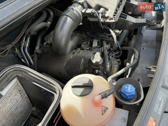 Серый Мерседес Sprinter, объемом двигателя 2.99 л и пробегом 280 тыс. км за 40000 $, фото 15 на Automoto.ua