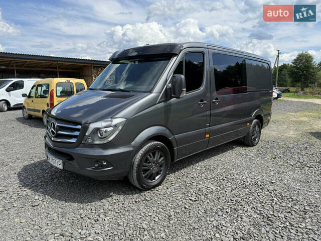 Серый Мерседес Sprinter, объемом двигателя 2.99 л и пробегом 280 тыс. км за 40000 $, фото 7 на Automoto.ua
