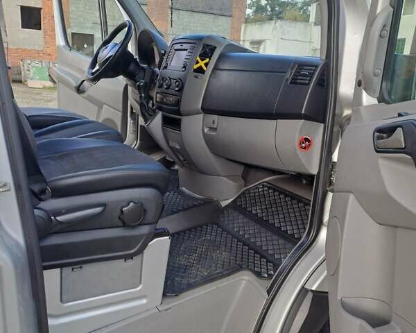 Серый Мерседес Sprinter, объемом двигателя 2.14 л и пробегом 800 тыс. км за 16699 $, фото 12 на Automoto.ua