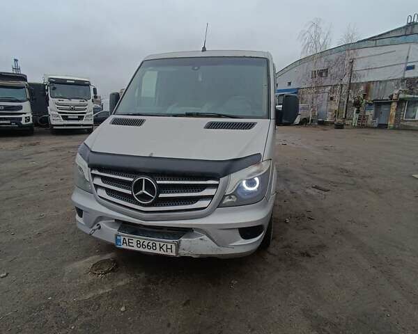 Серый Мерседес Sprinter, объемом двигателя 2.1 л и пробегом 678 тыс. км за 12000 $, фото 10 на Automoto.ua