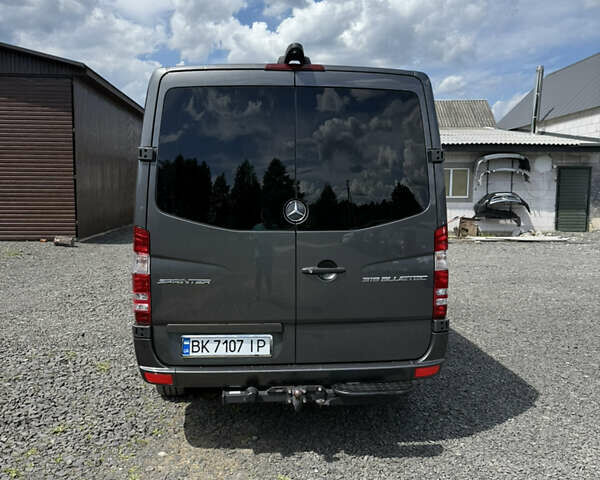 Серый Мерседес Sprinter, объемом двигателя 2.99 л и пробегом 280 тыс. км за 40000 $, фото 11 на Automoto.ua