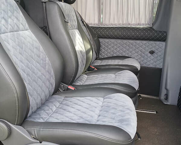 Серый Мерседес Sprinter, объемом двигателя 0 л и пробегом 250 тыс. км за 24500 $, фото 10 на Automoto.ua