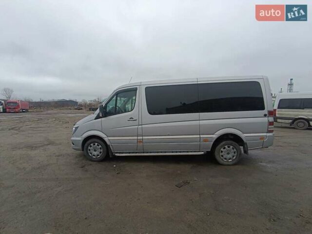 Серый Мерседес Sprinter, объемом двигателя 2.1 л и пробегом 678 тыс. км за 12000 $, фото 1 на Automoto.ua