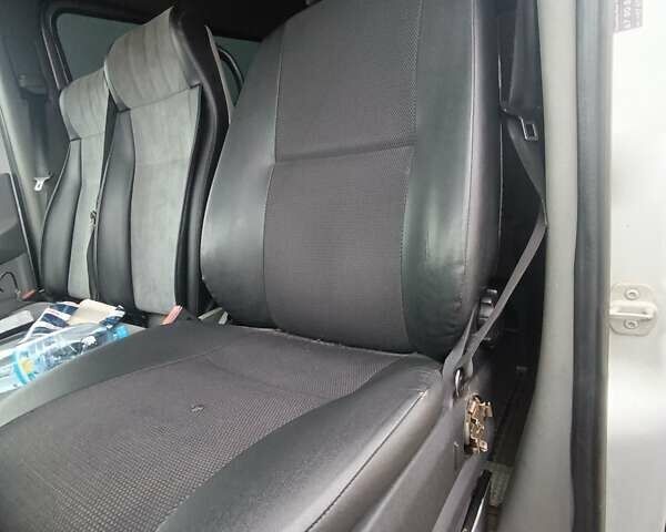 Серый Мерседес Sprinter, объемом двигателя 2.1 л и пробегом 678 тыс. км за 12000 $, фото 32 на Automoto.ua