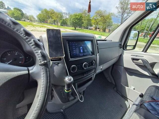 Серый Мерседес Sprinter, объемом двигателя 2.2 л и пробегом 360 тыс. км за 28900 $, фото 5 на Automoto.ua