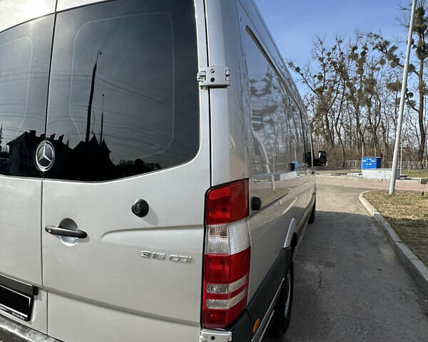 Сірий Мерседес Sprinter, об'ємом двигуна 2.2 л та пробігом 530 тис. км за 24900 $, фото 23 на Automoto.ua