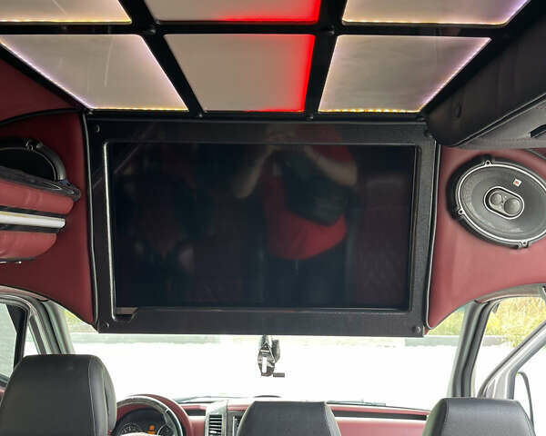 Серый Мерседес Sprinter, объемом двигателя 2.9 л и пробегом 577 тыс. км за 45000 $, фото 13 на Automoto.ua