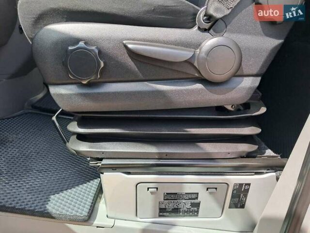 Серый Мерседес Sprinter, объемом двигателя 2.2 л и пробегом 360 тыс. км за 28900 $, фото 1 на Automoto.ua