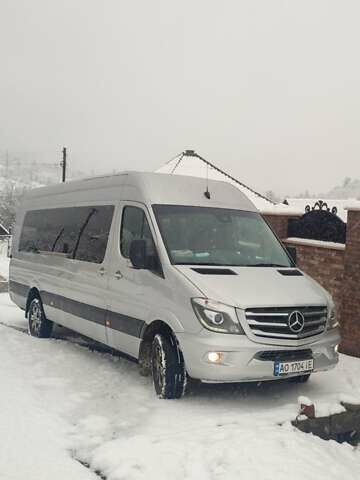 Серый Мерседес Sprinter, объемом двигателя 2.2 л и пробегом 585 тыс. км за 30500 $, фото 1 на Automoto.ua