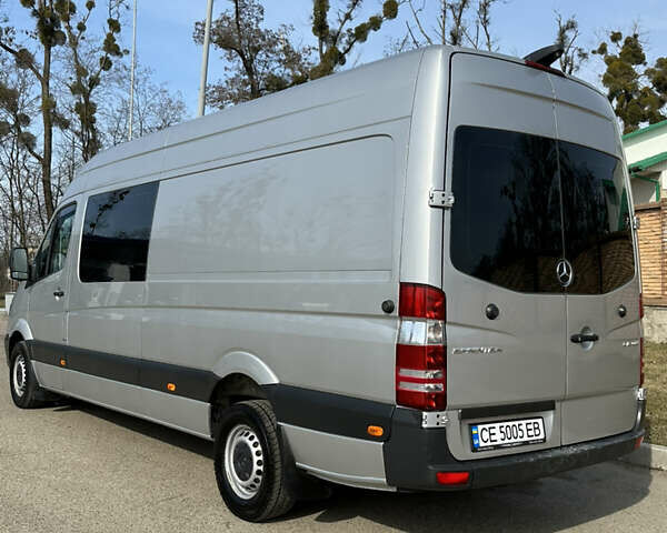 Серый Мерседес Sprinter, объемом двигателя 2.2 л и пробегом 530 тыс. км за 24900 $, фото 2 на Automoto.ua