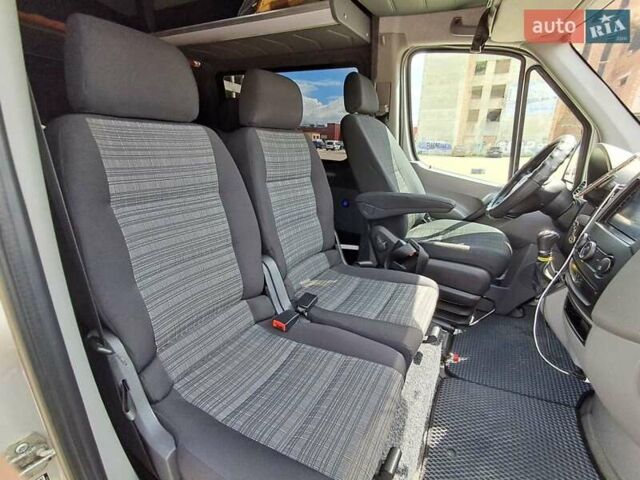 Серый Мерседес Sprinter, объемом двигателя 2.2 л и пробегом 360 тыс. км за 28900 $, фото 15 на Automoto.ua