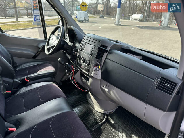 Серый Мерседес Sprinter, объемом двигателя 2.2 л и пробегом 530 тыс. км за 20750 $, фото 14 на Automoto.ua