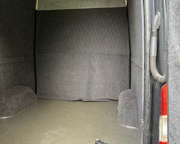 Серый Мерседес Sprinter, объемом двигателя 2.14 л и пробегом 20 тыс. км за 20100 $, фото 8 на Automoto.ua