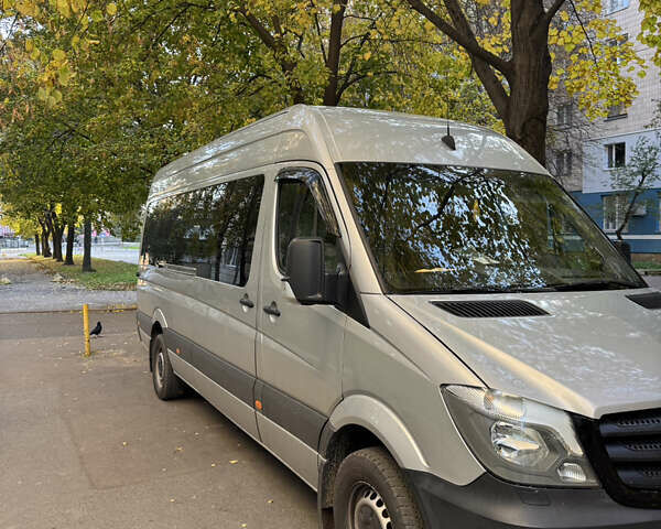 Серый Мерседес Sprinter, объемом двигателя 2.14 л и пробегом 650 тыс. км за 26600 $, фото 1 на Automoto.ua
