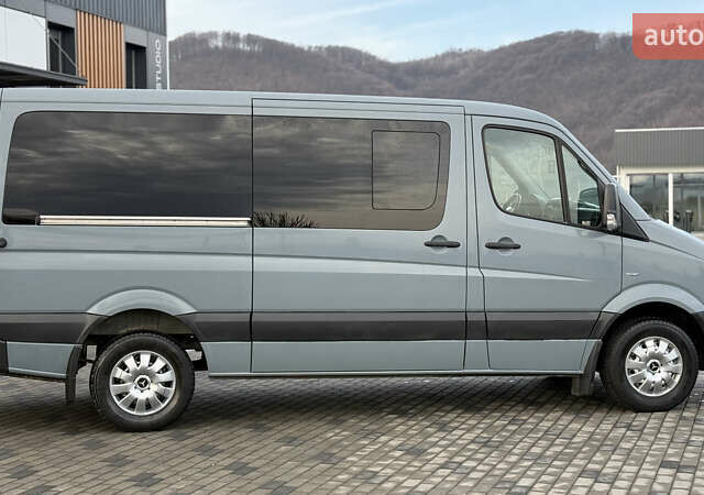 Серый Мерседес Sprinter, объемом двигателя 2.2 л и пробегом 404 тыс. км за 20950 $, фото 7 на Automoto.ua