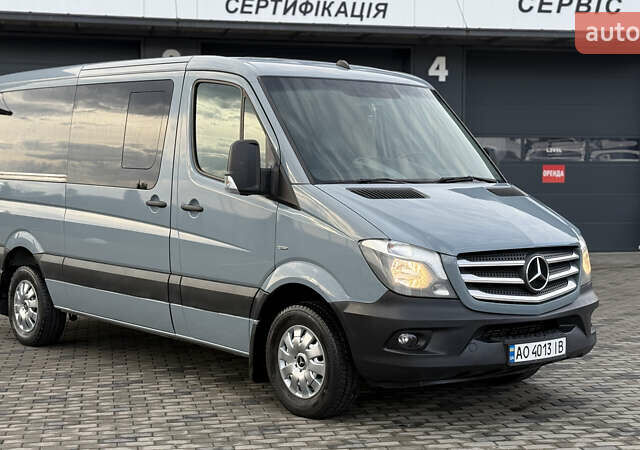 Серый Мерседес Sprinter, объемом двигателя 2.2 л и пробегом 404 тыс. км за 20950 $, фото 1 на Automoto.ua