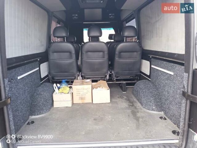 Серый Мерседес Sprinter, объемом двигателя 3 л и пробегом 340 тыс. км за 30000 $, фото 16 на Automoto.ua