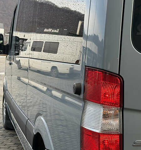 Серый Мерседес Sprinter, объемом двигателя 2.2 л и пробегом 404 тыс. км за 20950 $, фото 16 на Automoto.ua
