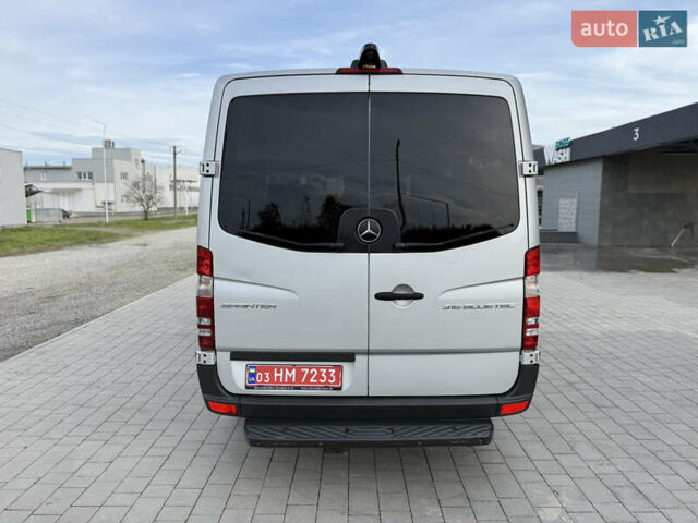 Серый Мерседес Sprinter, объемом двигателя 0 л и пробегом 290 тыс. км за 27500 $, фото 5 на Automoto.ua