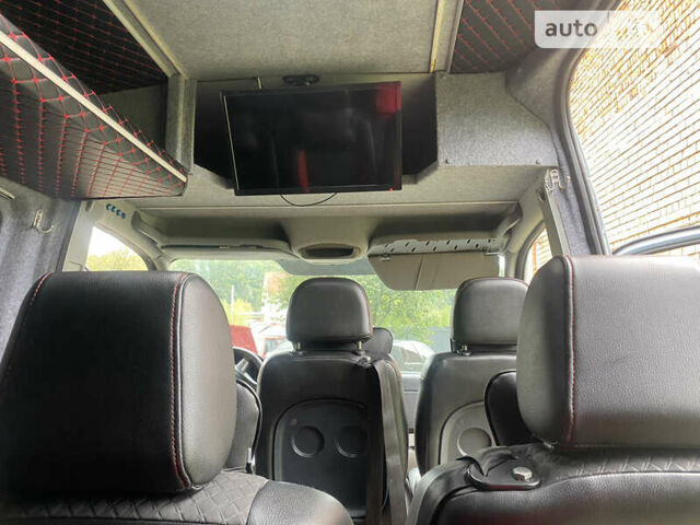 Серый Мерседес Sprinter, объемом двигателя 2.3 л и пробегом 445 тыс. км за 30000 $, фото 13 на Automoto.ua