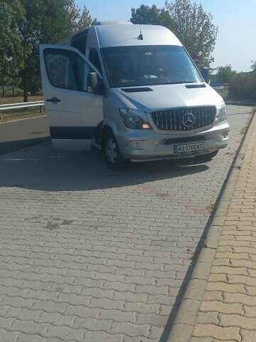 Серый Мерседес Sprinter, объемом двигателя 2.99 л и пробегом 675 тыс. км за 39970 $, фото 1 на Automoto.ua