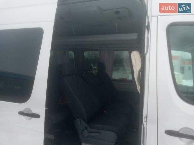 Серый Мерседес Sprinter, объемом двигателя 0 л и пробегом 410 тыс. км за 33500 $, фото 4 на Automoto.ua