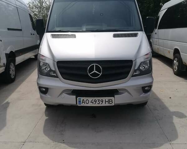 Серый Мерседес Sprinter, объемом двигателя 0 л и пробегом 410 тыс. км за 33500 $, фото 13 на Automoto.ua
