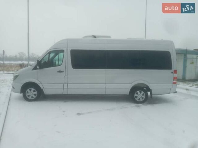 Серый Мерседес Sprinter, объемом двигателя 0 л и пробегом 410 тыс. км за 33500 $, фото 8 на Automoto.ua