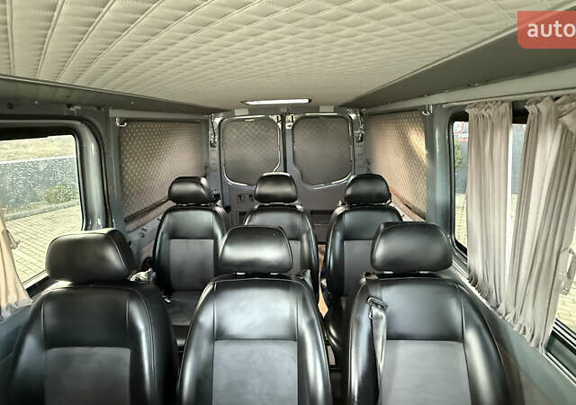 Серый Мерседес Sprinter, объемом двигателя 2.2 л и пробегом 404 тыс. км за 20950 $, фото 24 на Automoto.ua
