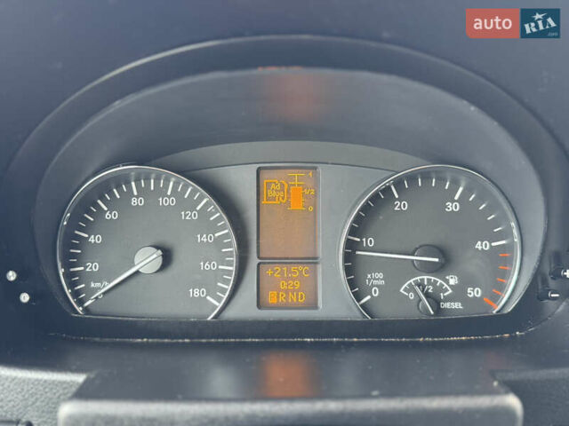 Серый Мерседес Sprinter, объемом двигателя 0 л и пробегом 290 тыс. км за 27500 $, фото 25 на Automoto.ua