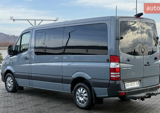 Серый Мерседес Sprinter, объемом двигателя 2.2 л и пробегом 404 тыс. км за 20950 $, фото 4 на Automoto.ua