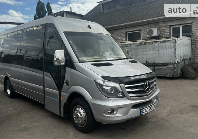 Серый Мерседес Sprinter, объемом двигателя 2.99 л и пробегом 350 тыс. км за 49800 $, фото 1 на Automoto.ua