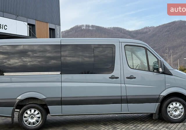 Серый Мерседес Sprinter, объемом двигателя 2.2 л и пробегом 404 тыс. км за 20950 $, фото 17 на Automoto.ua