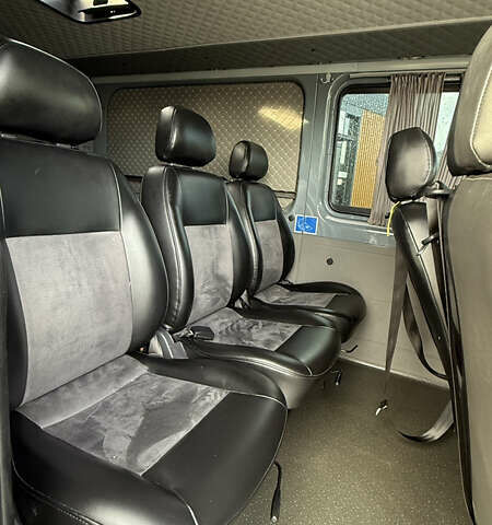 Серый Мерседес Sprinter, объемом двигателя 2.2 л и пробегом 404 тыс. км за 20950 $, фото 20 на Automoto.ua